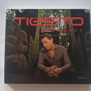 Tiesto in search of sunrise 7, Asia 2 CD set